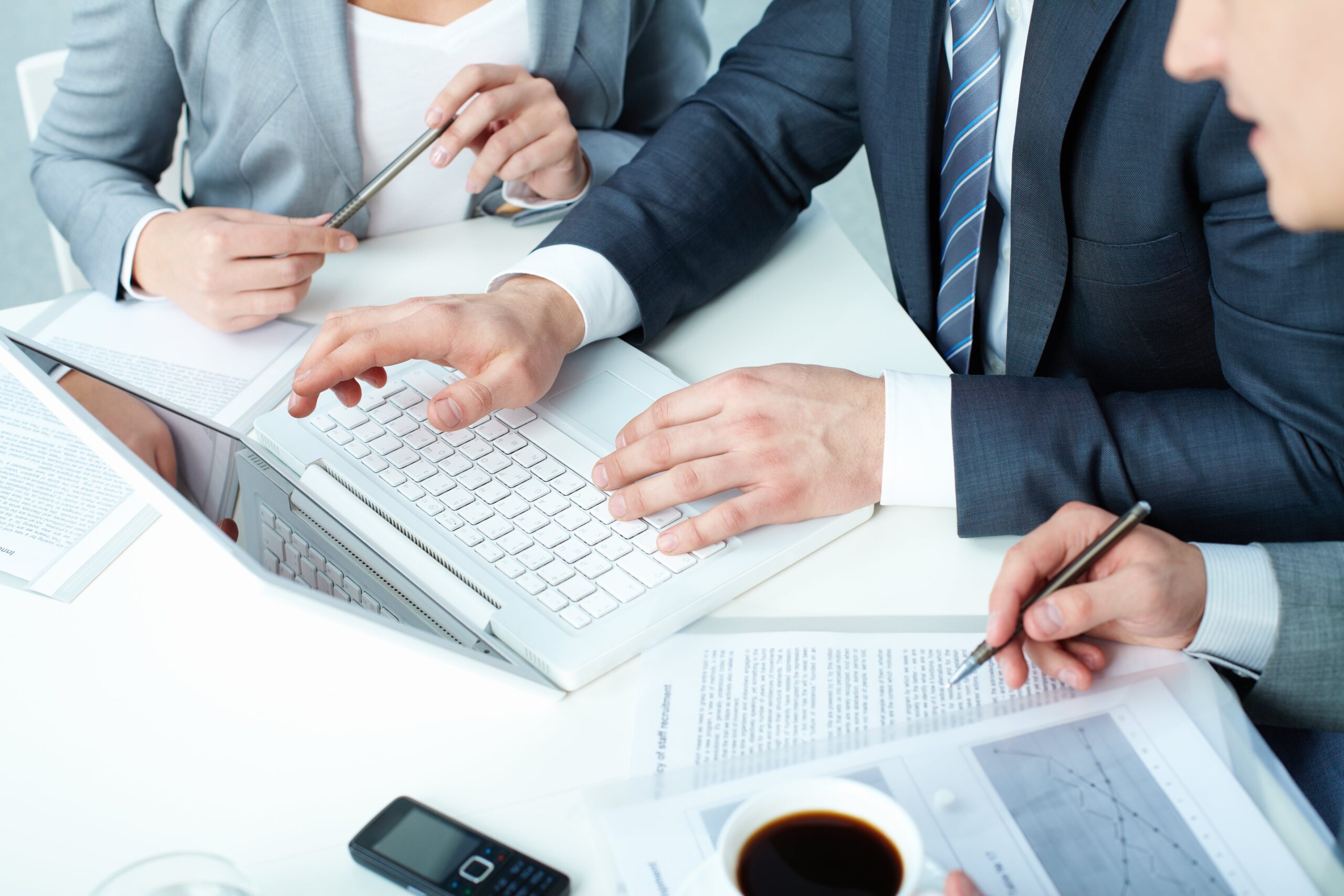 people working at a leading tax consultancy in dubai